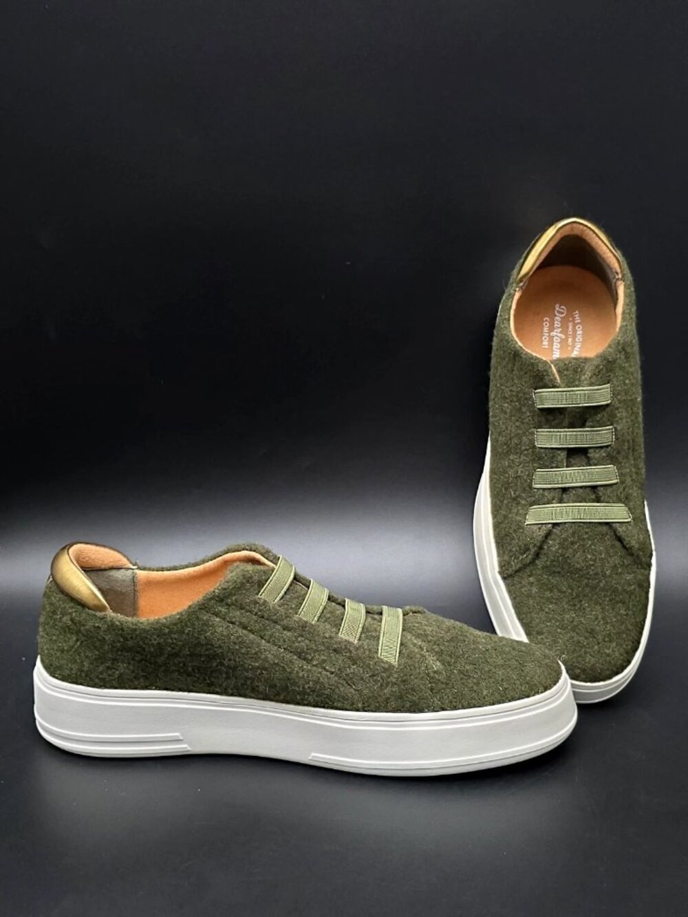 Dearfoams Sport Foam Olive Green Elastic Lace Slip-On Sneakers Women's Size 8